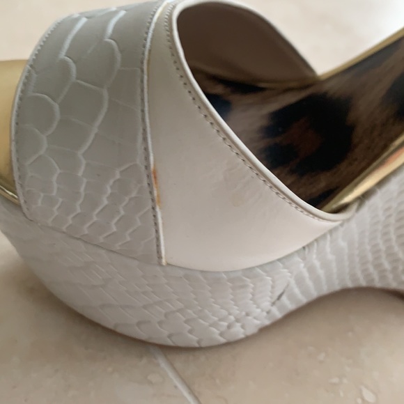 Authentic Just Cavalli snake style wedges, sz 39 - Picture 8 of 10